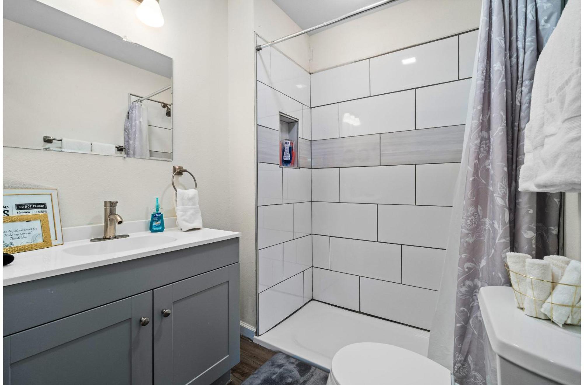 Holiday home Step Into Comfort In 3br2ba Downtown Retreat *